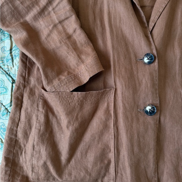 Madewell linen Blazer with Relaxed Fit and Notched Lapel - Picture 2 of 12